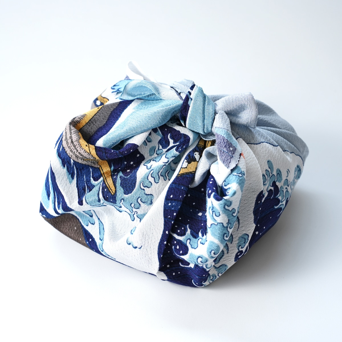 Furoshiki - Still Sitting